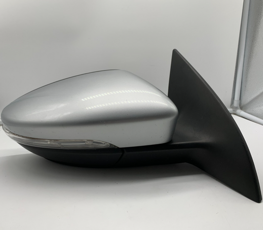 2009-2012 Volkswagen CC Passenger Side View Power Door Mirror Silver C04B36022