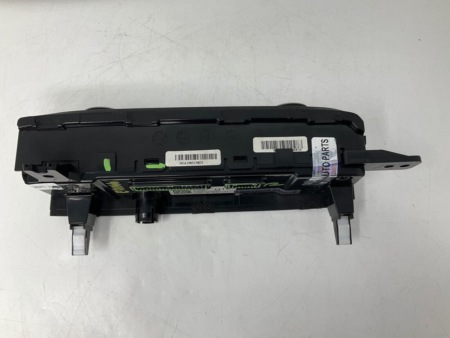 2019-2020 Hyundai Veloster Heater Climate Control Unit OEM A01B28062