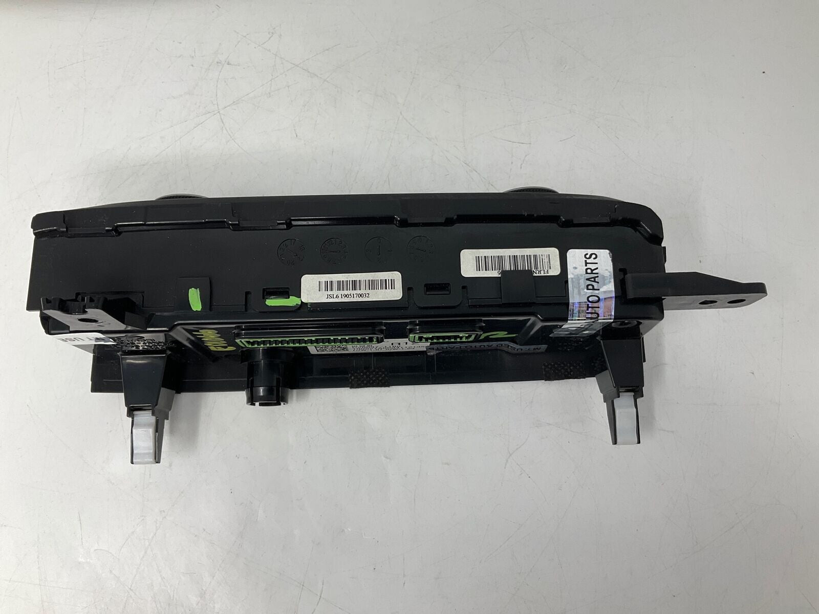 2019-2020 Hyundai Veloster Heater Climate Control Unit OEM A01B28062