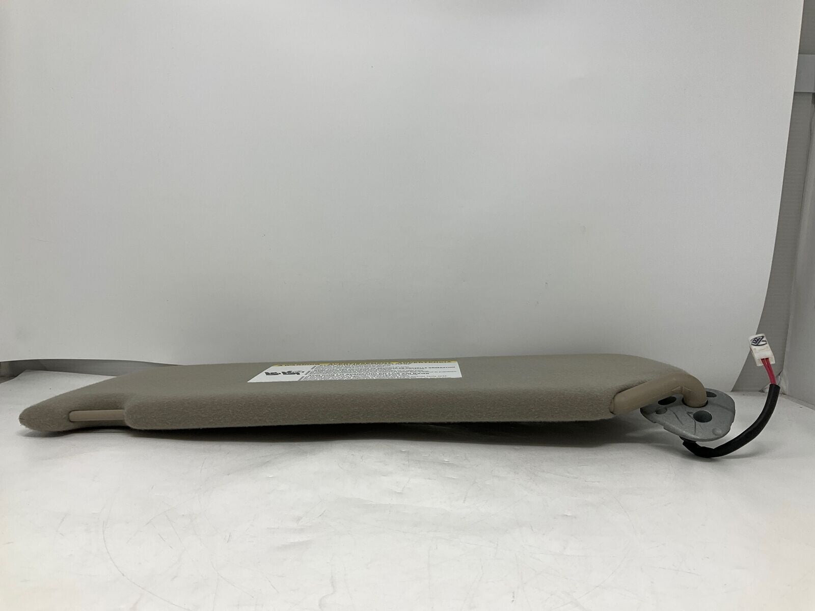 2011-2014 Toyota Sienna Passenger Sun Visor Beige Illuminated OEM D03B44003