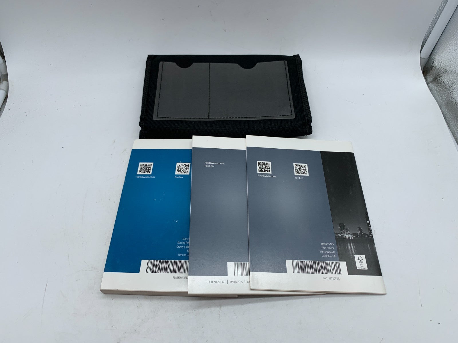 2015 Ford Focus Owners Manual Set with Case OEM A04B05016