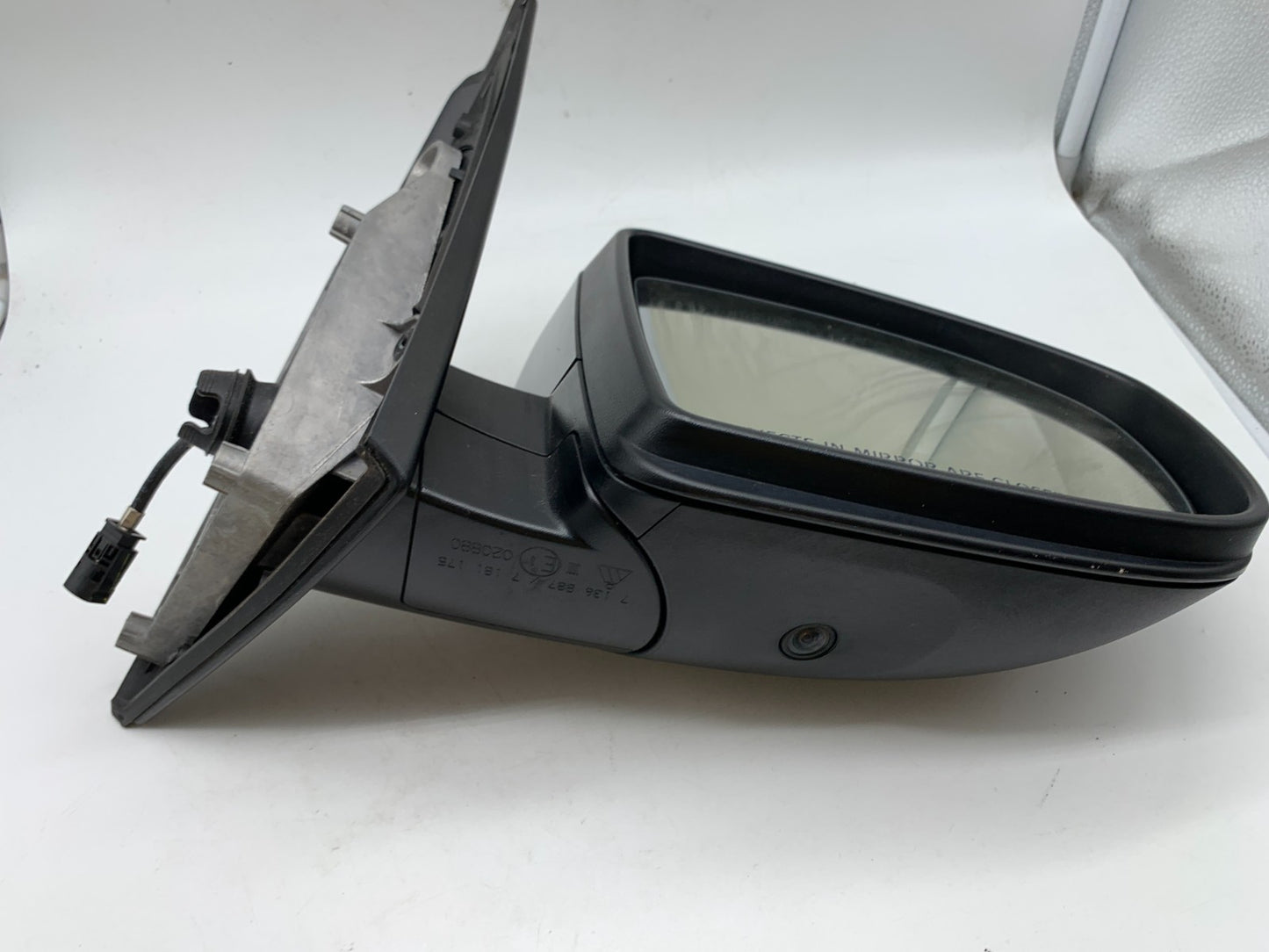 2007-2013 BMW X5 Passenger Side View Power Door Mirror Black OEM C02B04003