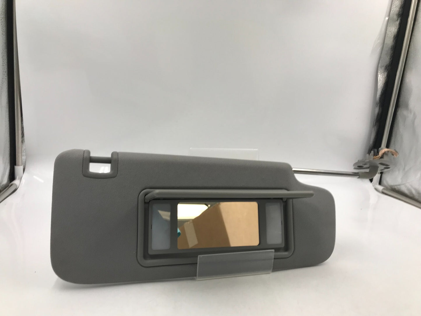 2016-2023 Chevrolet Malibu Passenger Sun Visor Illuminated OEM C03B26031