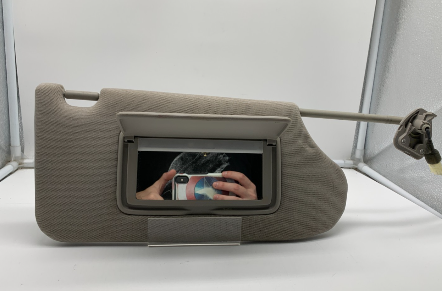 2013-2018 Nissan Altima Passenger Sun Visor Gray Illumination OEM B04B43006