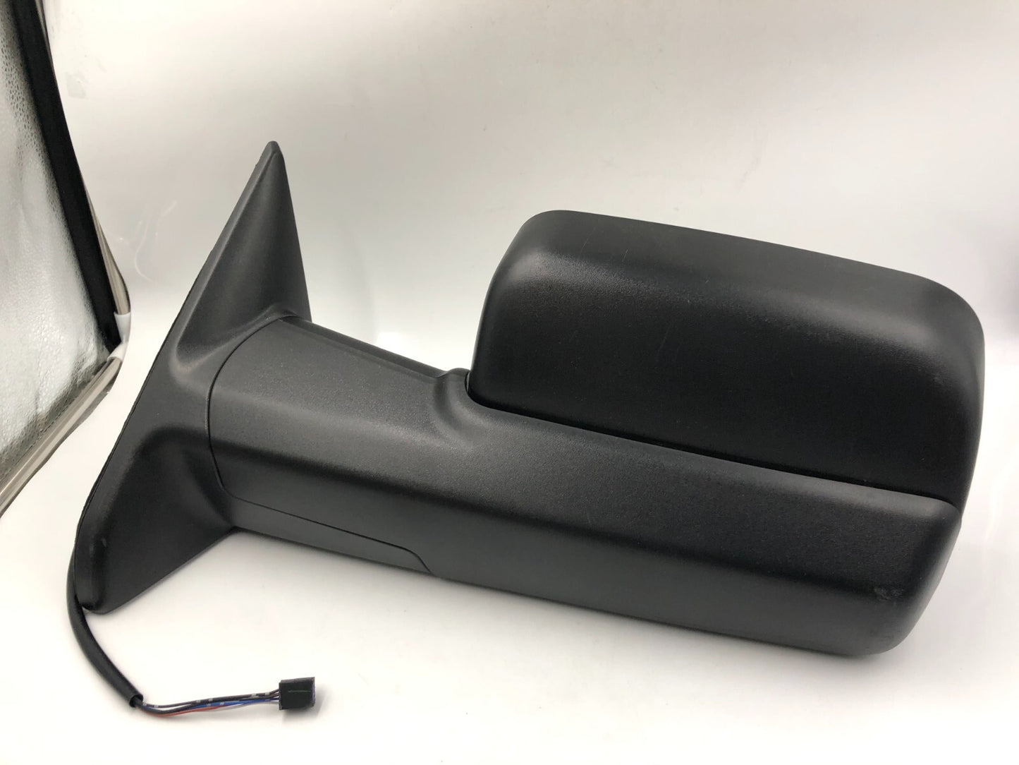 2008-2012 Dodge Ram 1500 Driver Side View Power Door Mirror Black OEM C01B46026