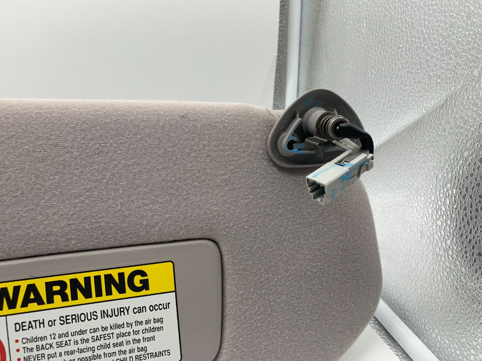 1999-2004 Honda Odyssey Passenger Sun Visor Illuminated Gray OEM A04B37022