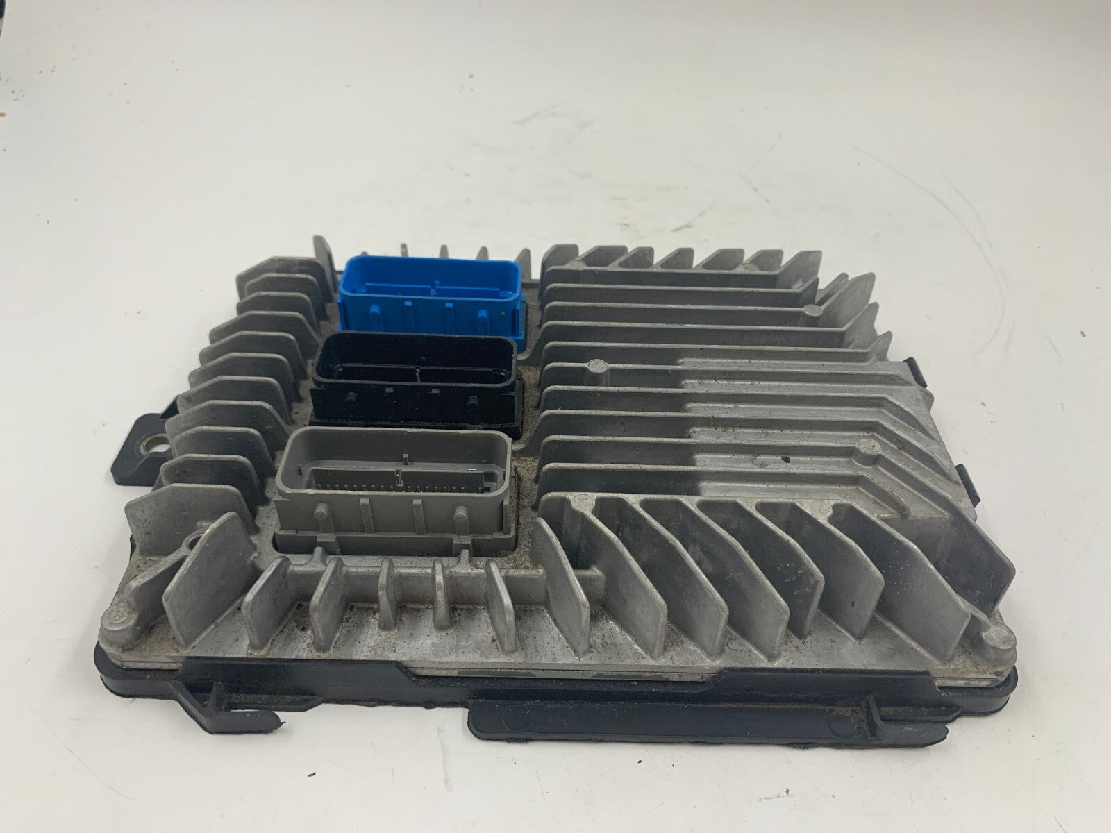 2017 Chevrolet Equinox Engine Control Module Unit ECU ECM OEM C01B26013