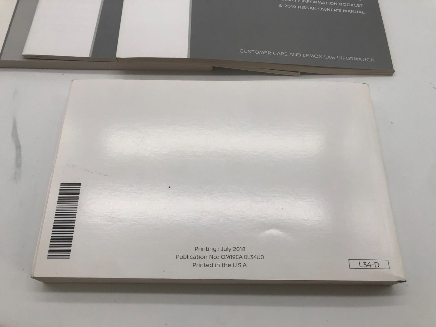 2019 Nissan Altima Owners Manual Set with Case OEM A03B01084