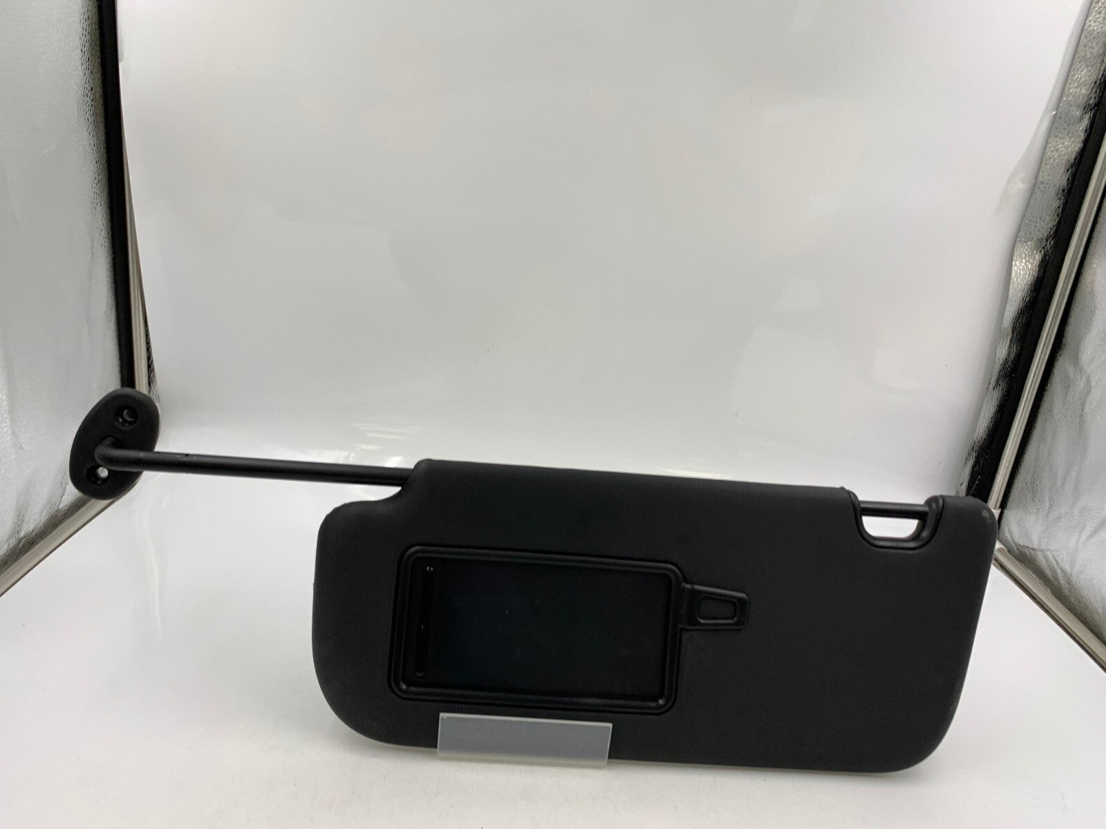 2014-2019 Kia Soul Driver Sun Visor Black Illuminated OEM E01B22023