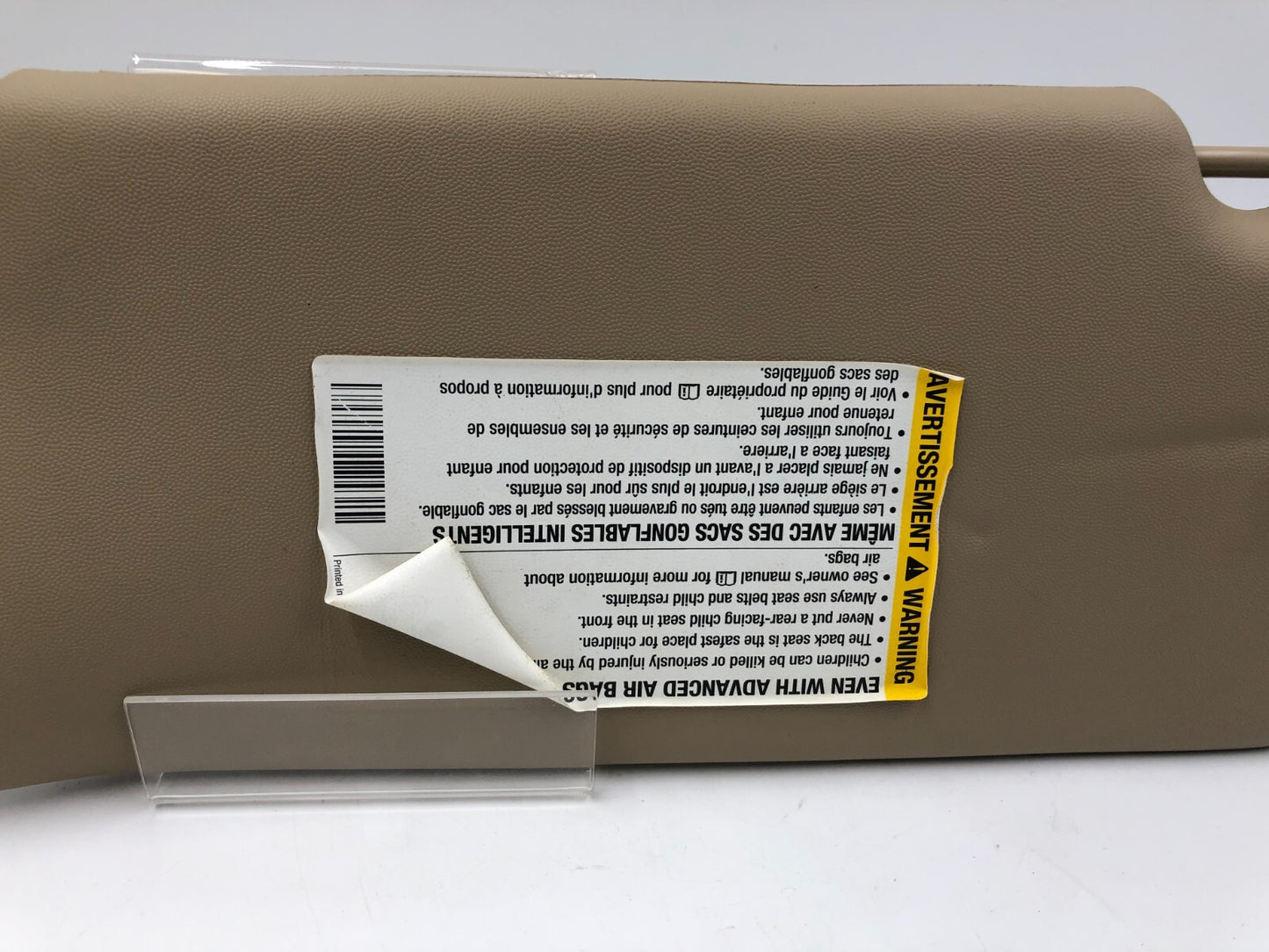 2004-2009 Cadillac SRX Passenger Sun Visor Beige Illuminated OEM A02B14092
