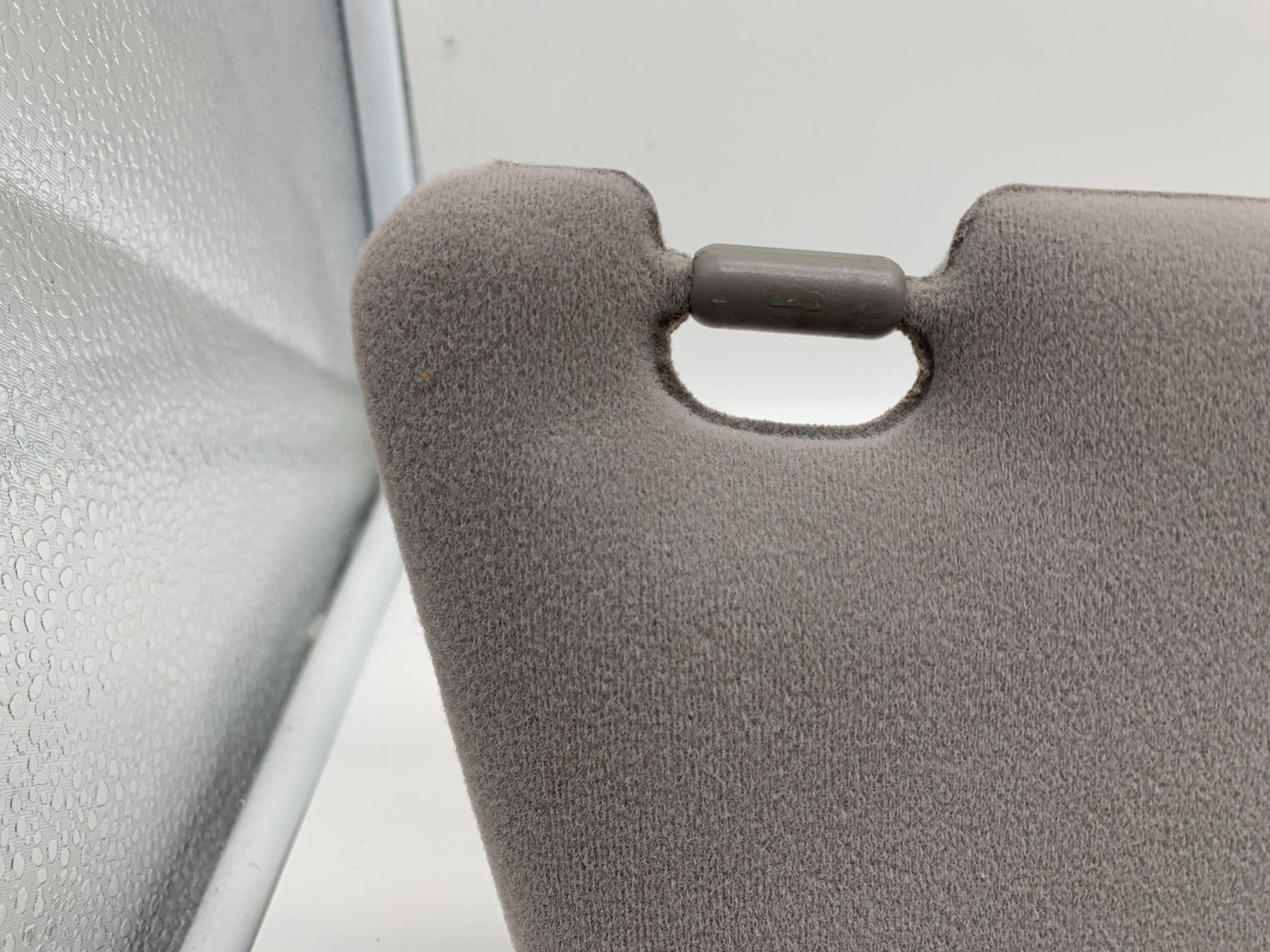 2005-2006 Lexus ES330 Passenger Sun Visor Gray Illumination B03B47065