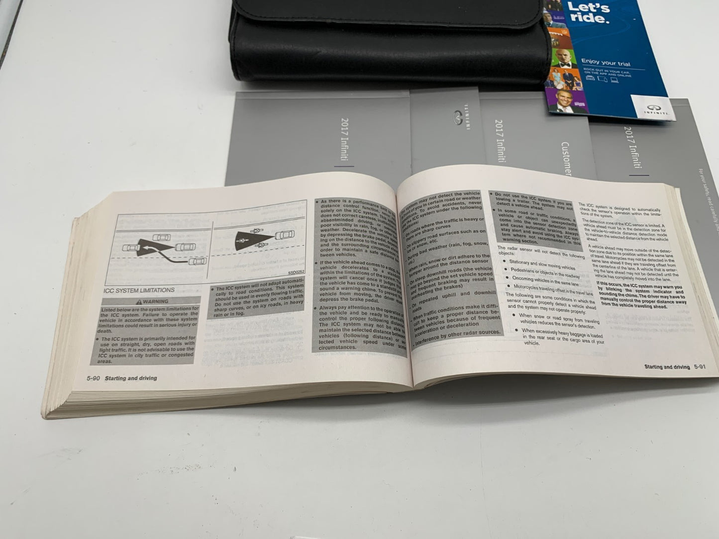 2017 Infiniti QX60 QX 60 Owners Manual Set with Case OEM B04B25012