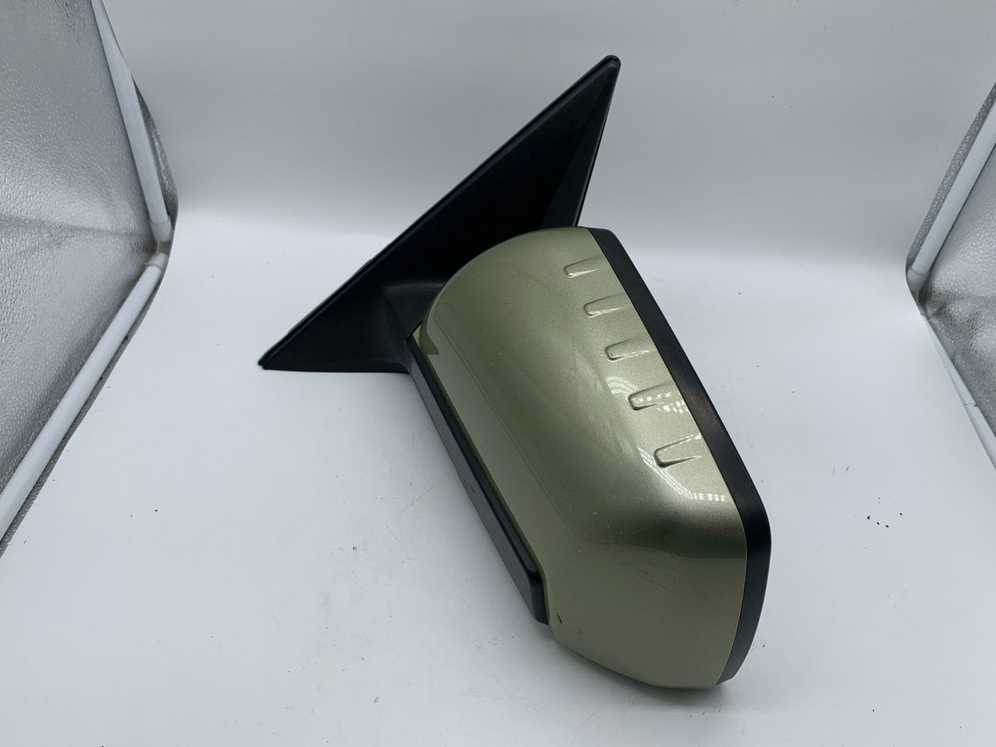2010-2013 Kia Soul Driver Side View Manual Door Mirror Green OEM C02B07003