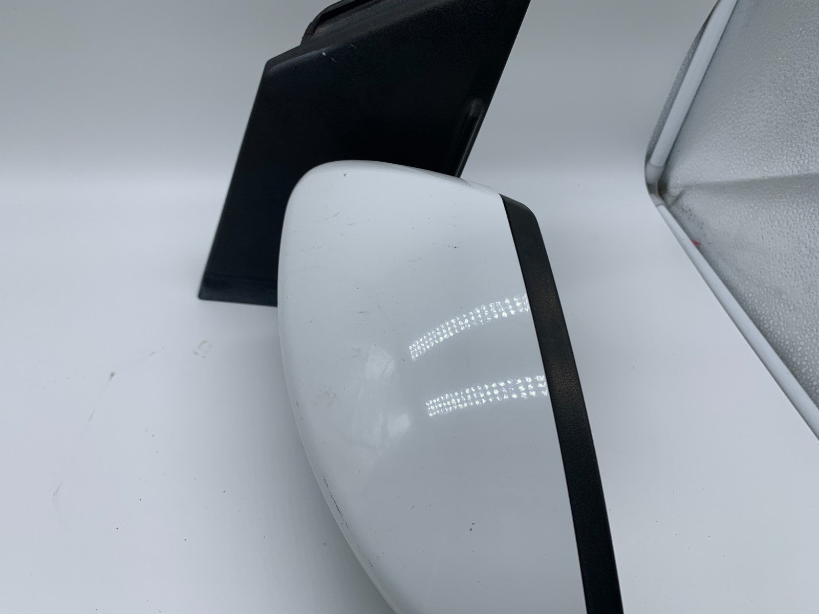2017-2019 Ford Escape Driver Side View Power Door Mirror White OEM C04B09002