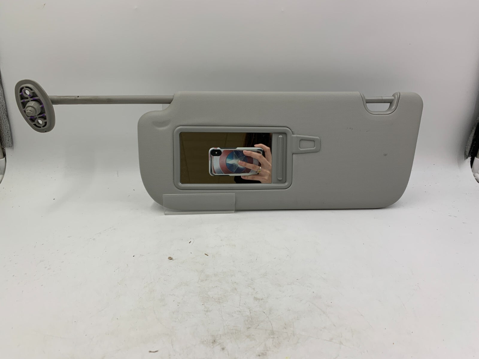2014-2019 Kia Soul Driver Sun Visor Illuminated Gray OEM C02B12068