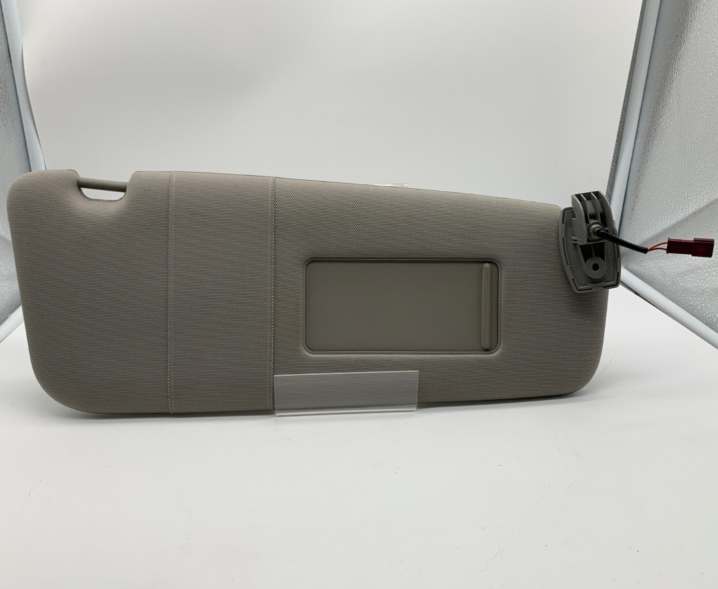 2006-2009 BMW 550i Passenger Sun Visor Gray Illuminated OEM C02B28006