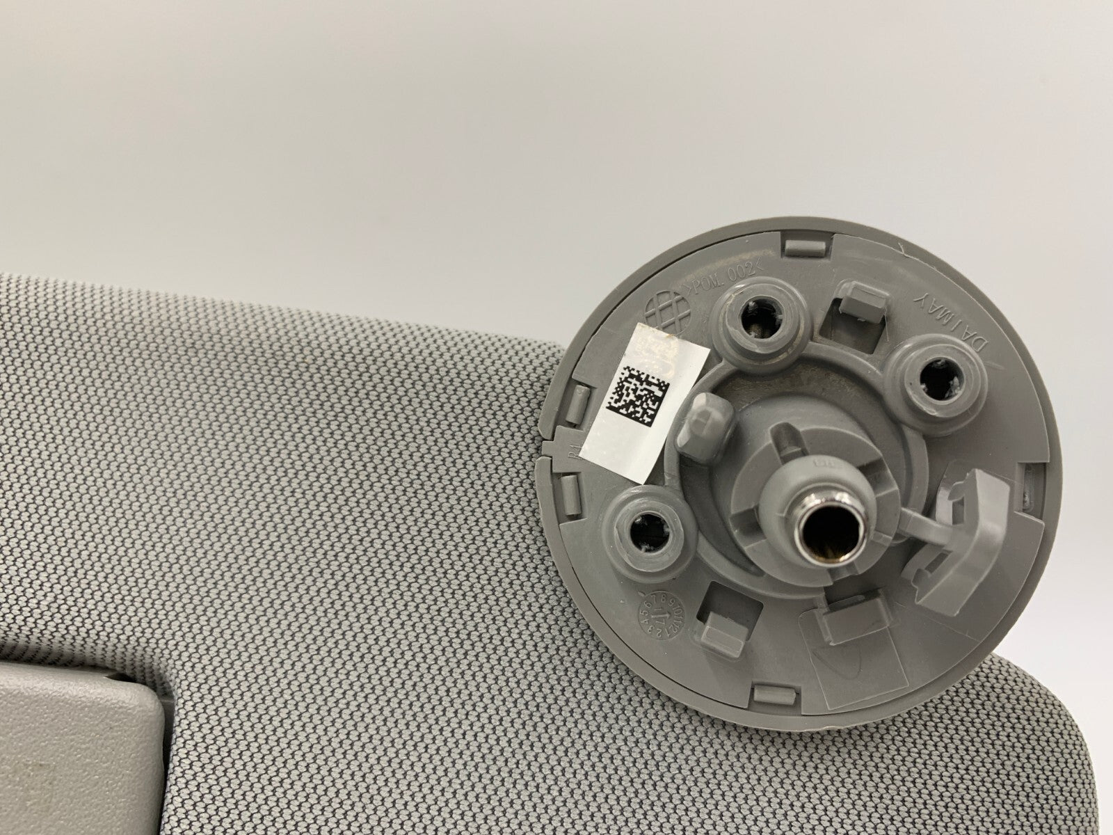 2017-2021 Chevrolet Trax Passenger Sun Visor Gray OEM C04B46045