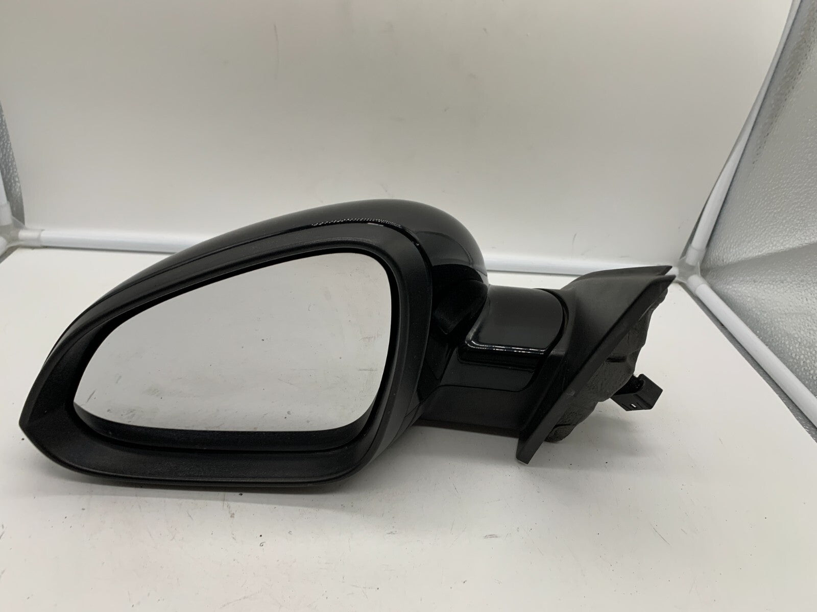 2011-2013 Buick Regal Driver Side View Power Door Mirror Black OEM E03B19001
