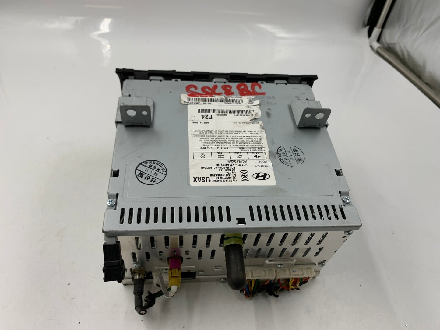 2016 Hyundai Genesis AM FM Radio CD Player Receiver OEM B01B29027