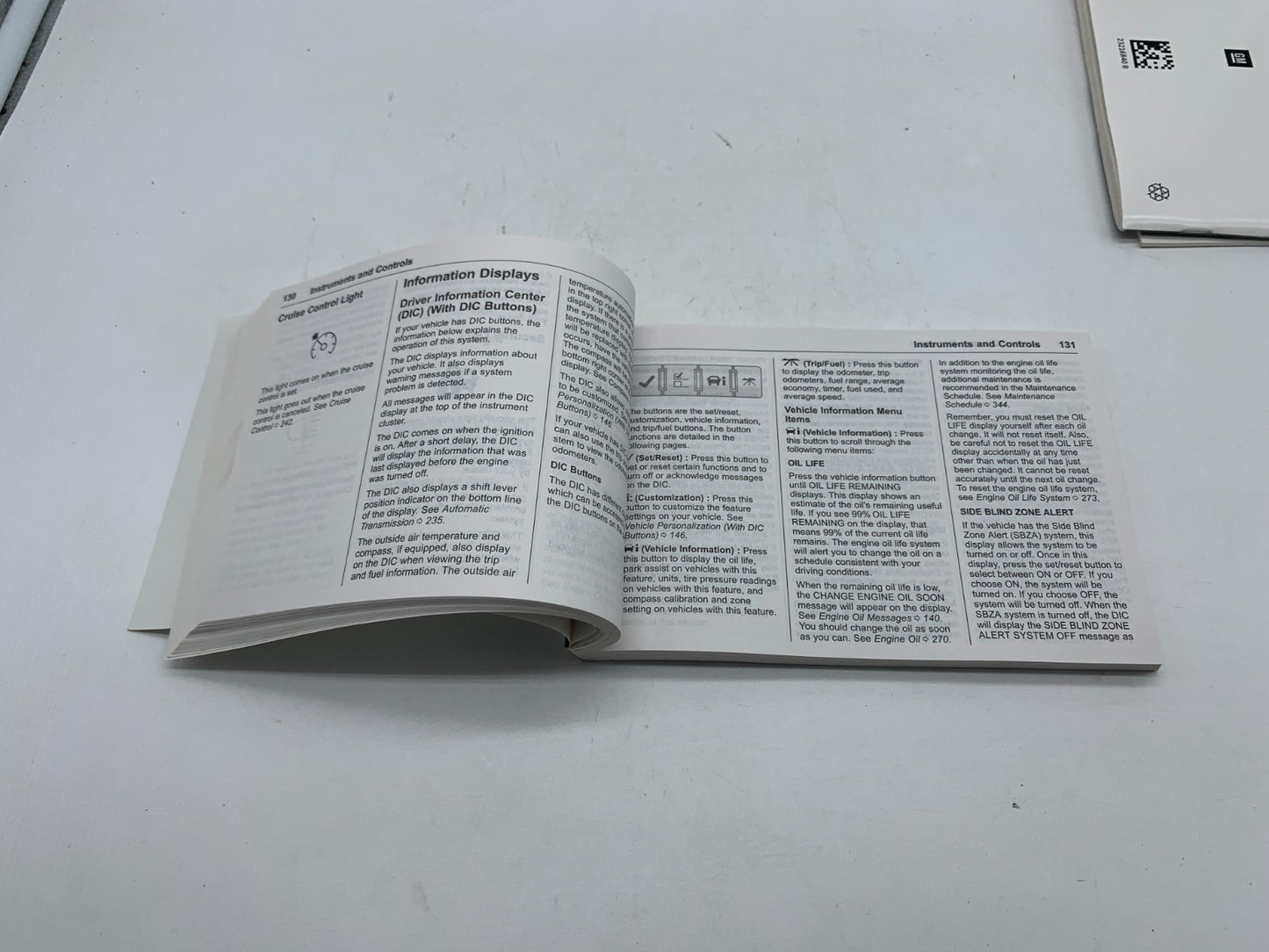 2017 Chevy Traverse Owners Manual Set OEM D03B70008
