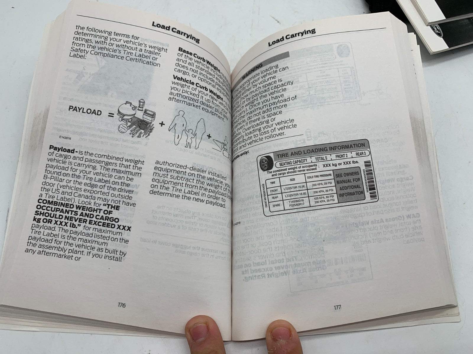 2015 Ford Focus Owners Manual Set with Case OEM A04B05016