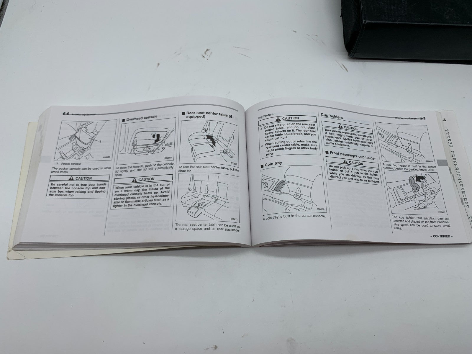2009 Subaru Forester Owners Manual Set with Case OEM D03B28009