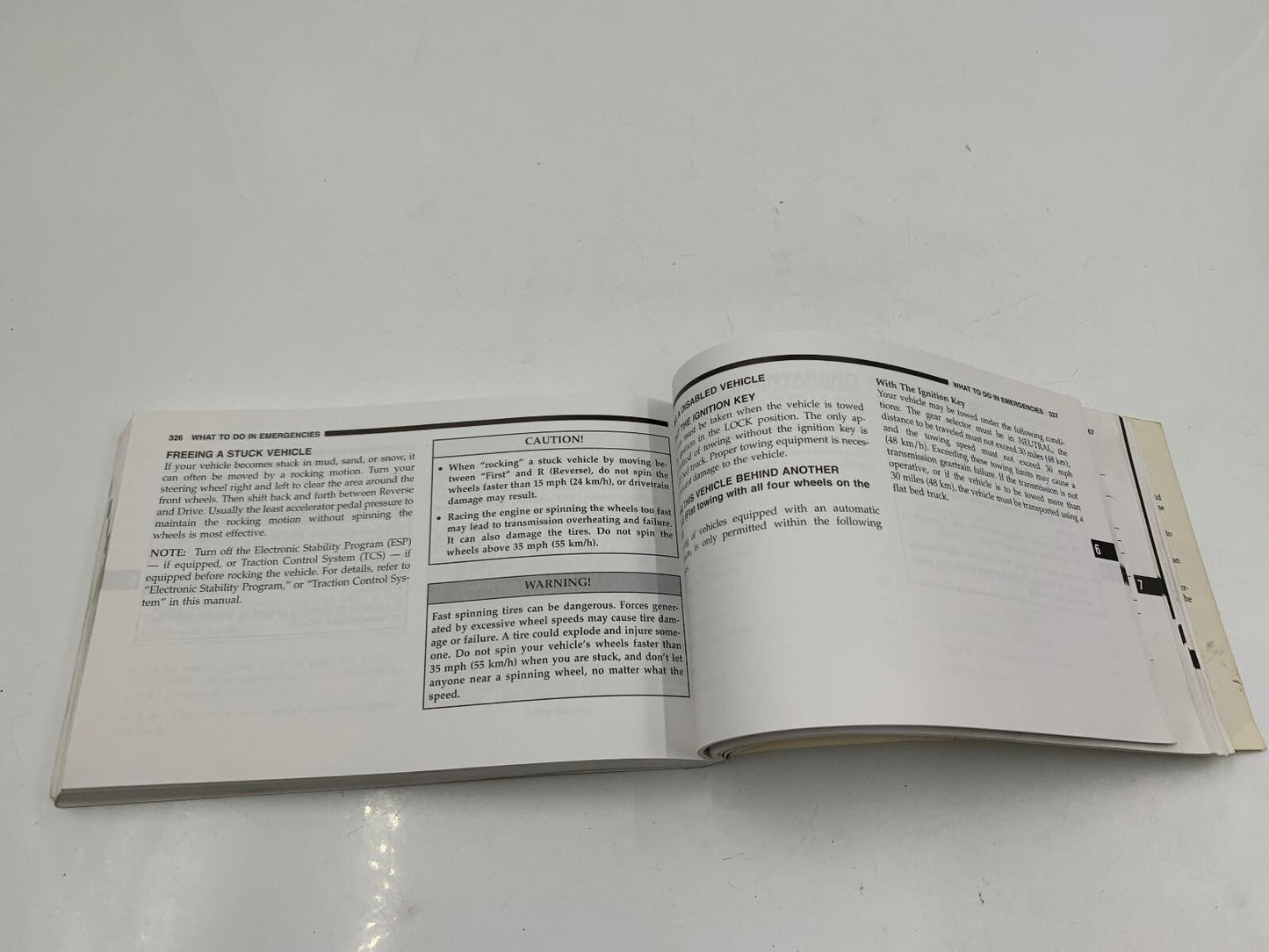 2007 Chrysler 300 Owners Manual Set with Case OEM A02B20039