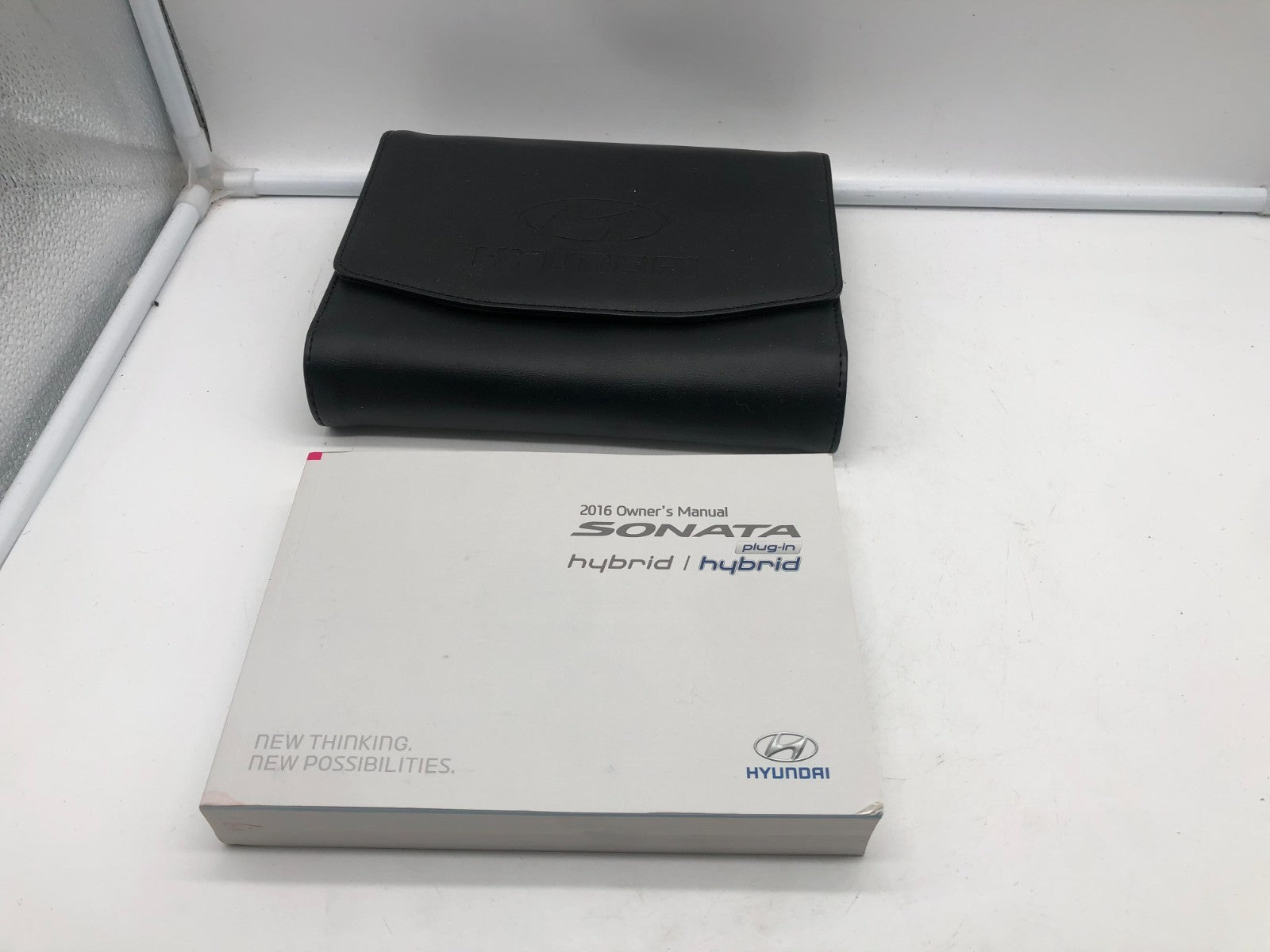 2016 Hyundai Sonata Owners Manual with Case OEM R01B08020
