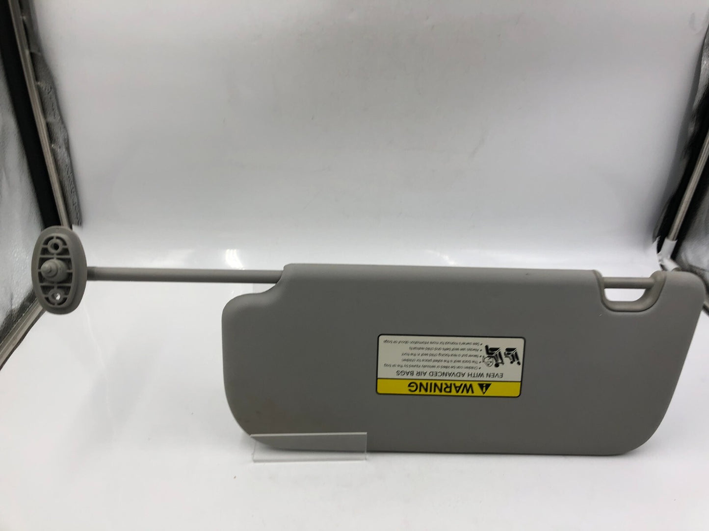 2014-2019 Kia Soul Passenger Sun Visor Gray Illuminated OEM D01B34002