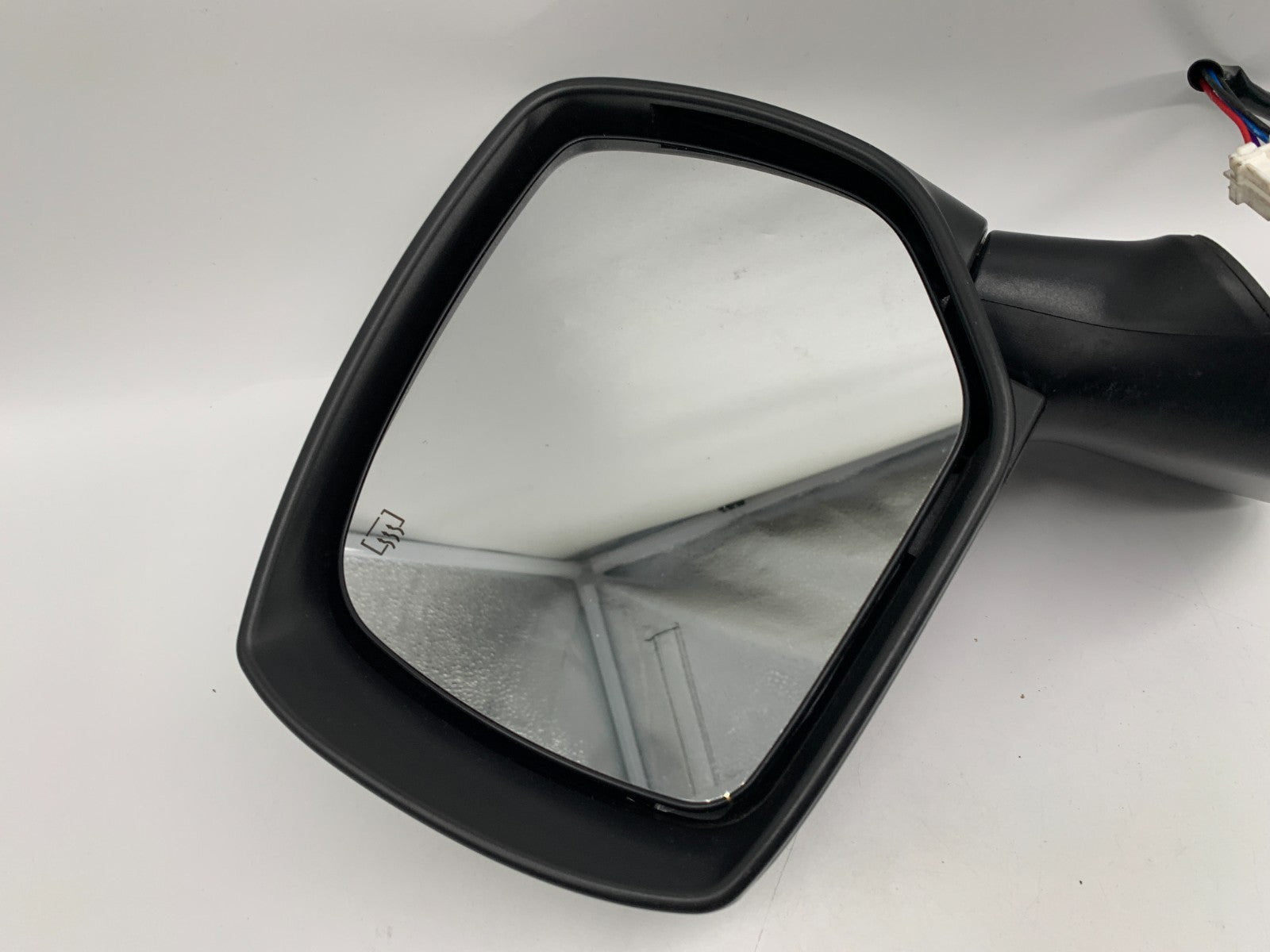 2014-2016 Subaru Forester Driver Side Power Door Mirror White OEM C02B05022