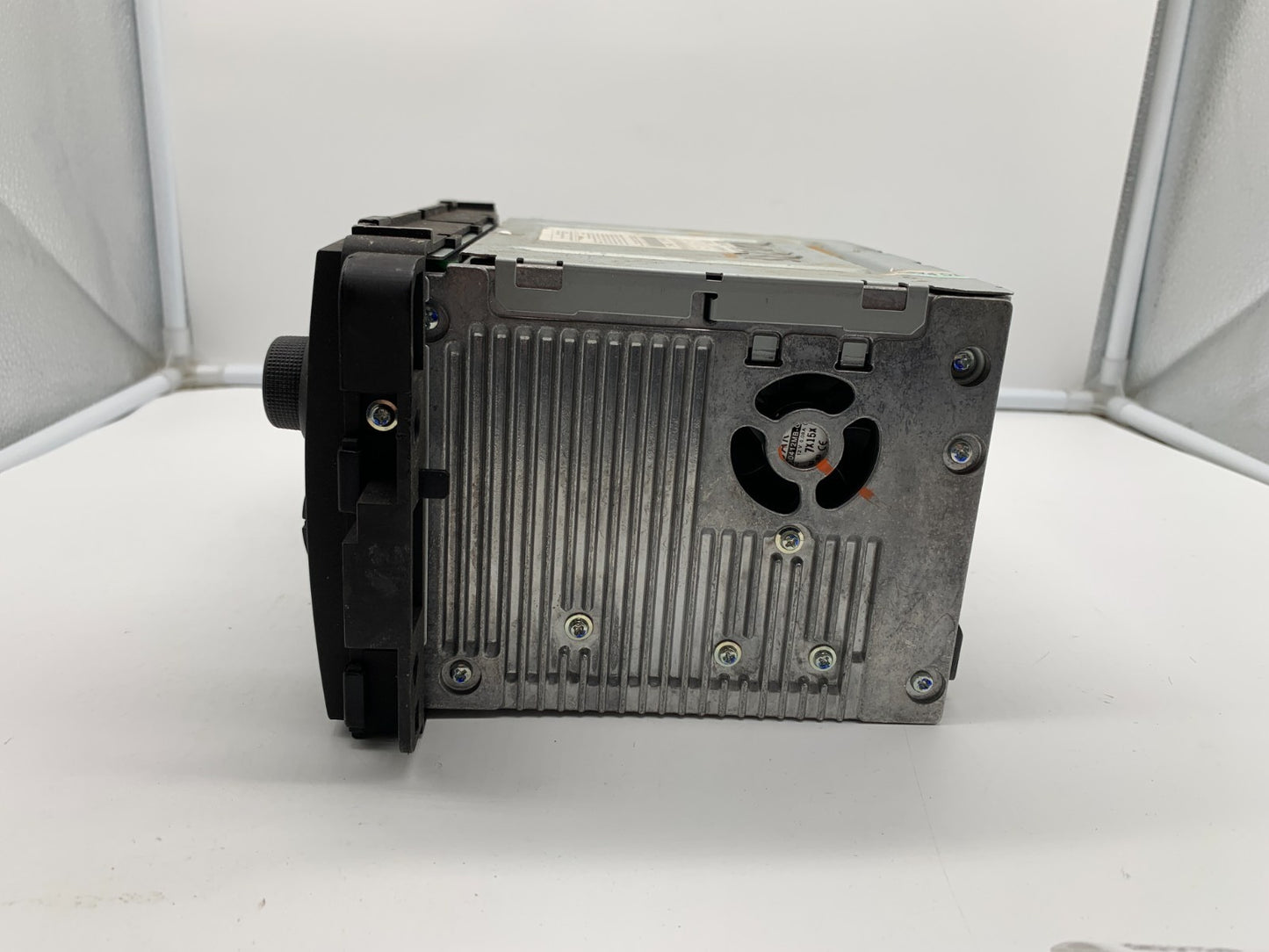 2009 Saturn Outlook AM FM CD Player Radio Receiver OEM 2599288