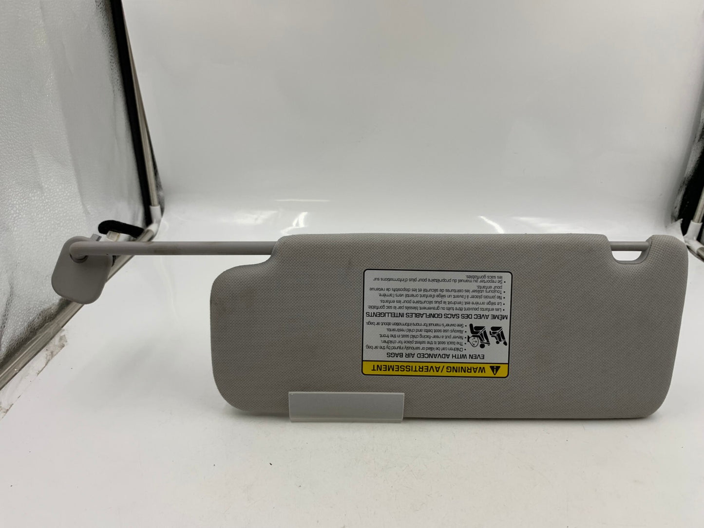2015-2019 Hyundai Sonata Passenger Sun Visor Gray Illuminated OEM B03B49026