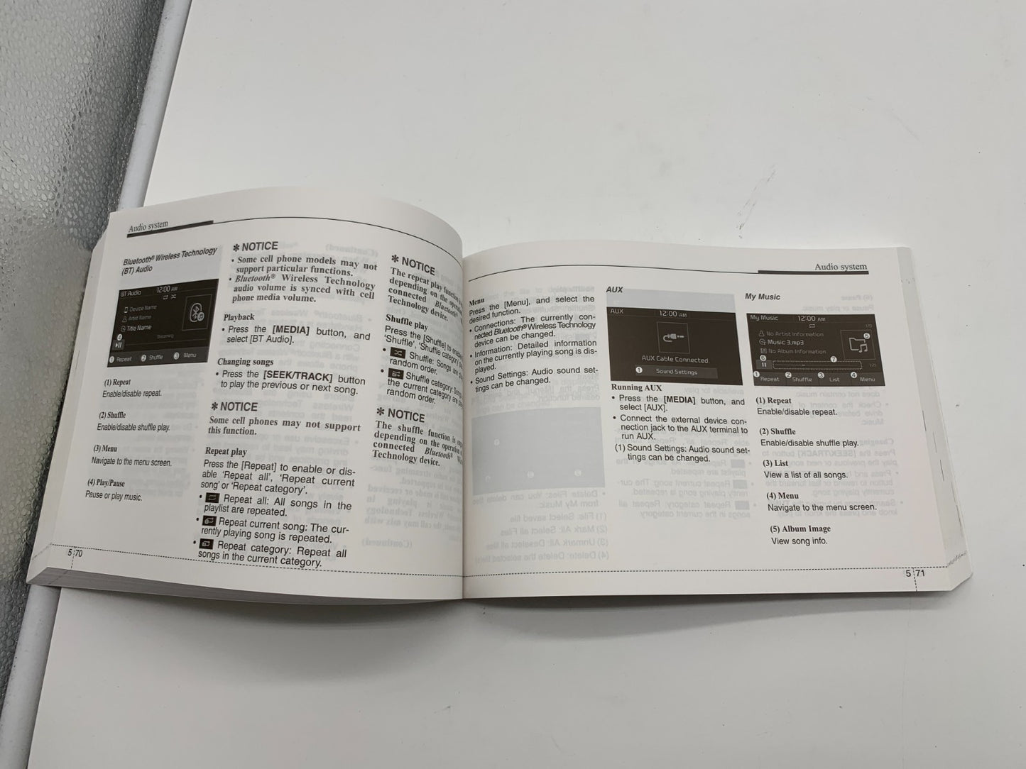 2018 Kia Soul Owners Manual Set OEM B04B36012