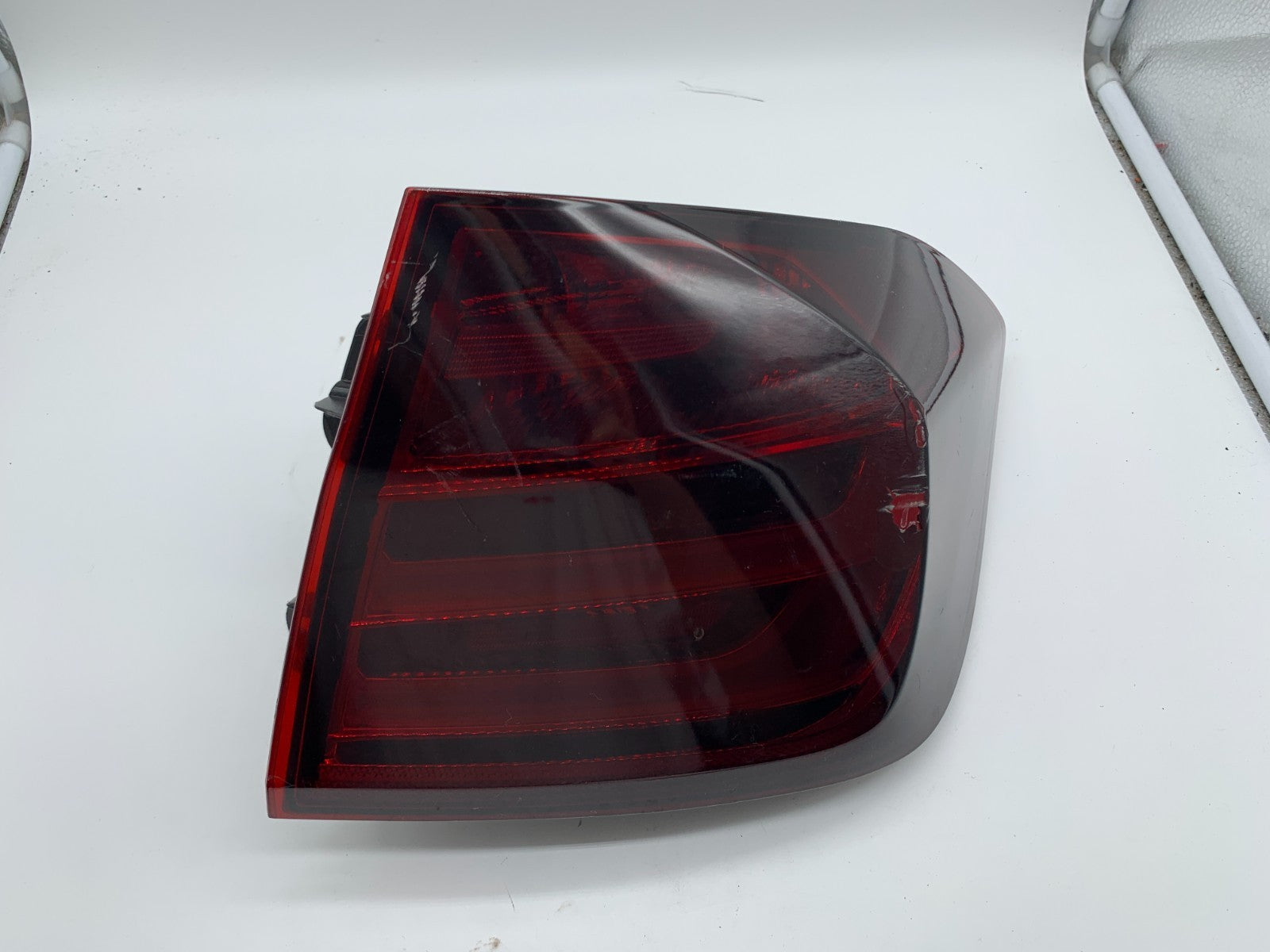 2012-2015 BMW 320 Passenger Side Tail Light Taillight OEM D02B69010