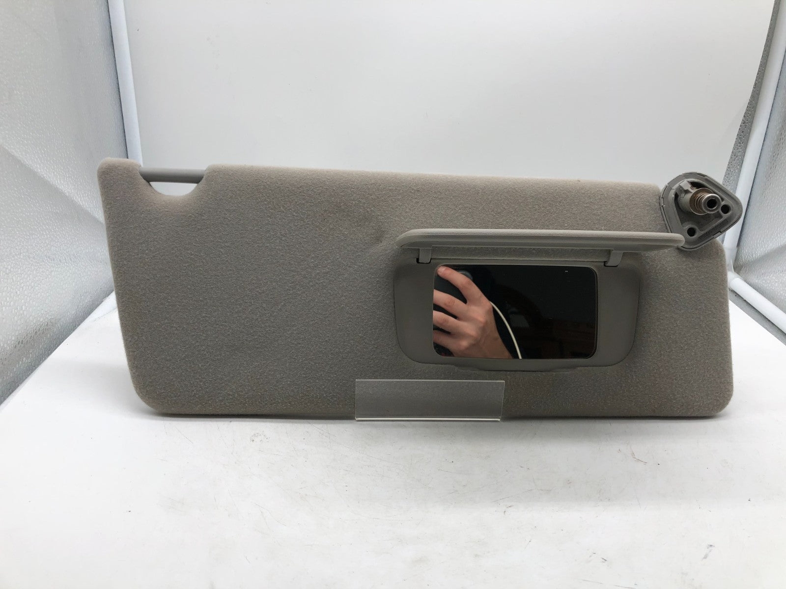 2005-2006 Toyota Camry Passenger Sun Visor Gray OEM D03B08001
