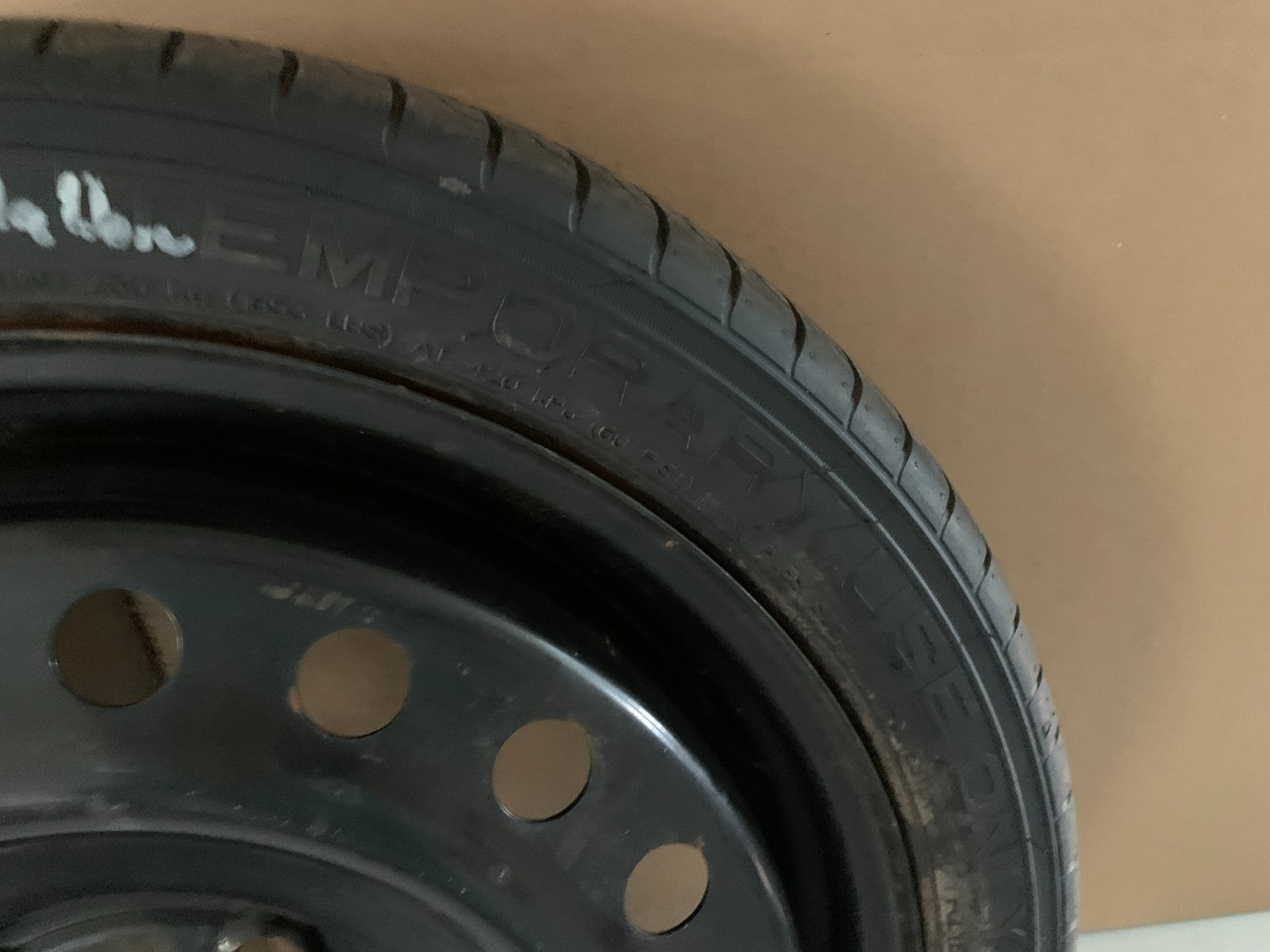 2013-2016 Chevrolet Malibu 17" Spare Tire with Jack Kit Compact Donut T125/70R17