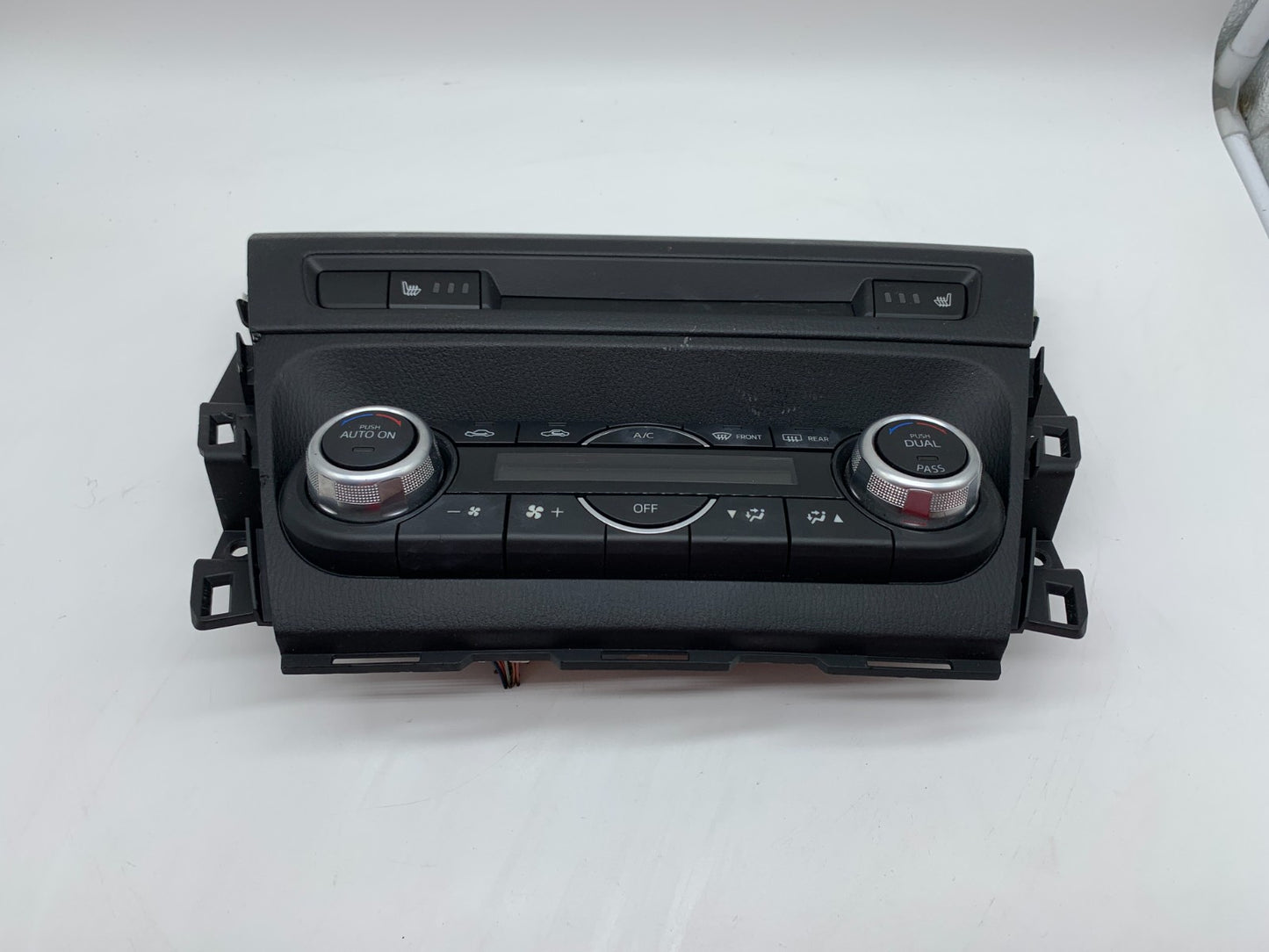 2017-2018 Mazda 3 Mazda3 AC Heater Climate Control Unit OEM B01B23002