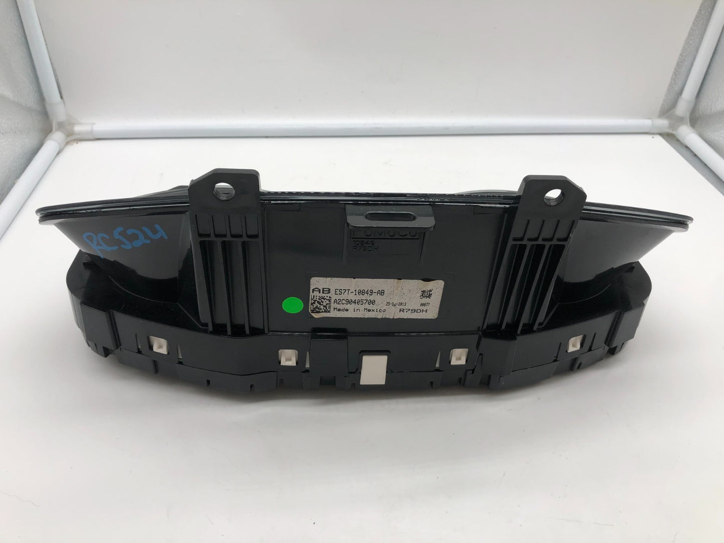 2014-2015 Ford Fusion Speedometer Instrument Cluster 18,200 Miles OEM D04B62041