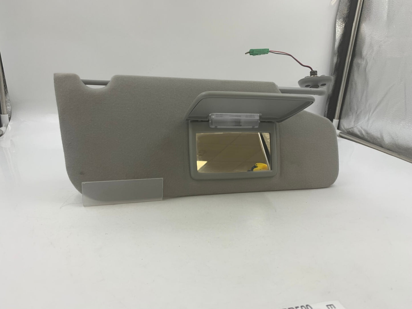 2005-2007 Ford Freestyle Passenger Sun Visor Illuminated Gray OEM D02B64015