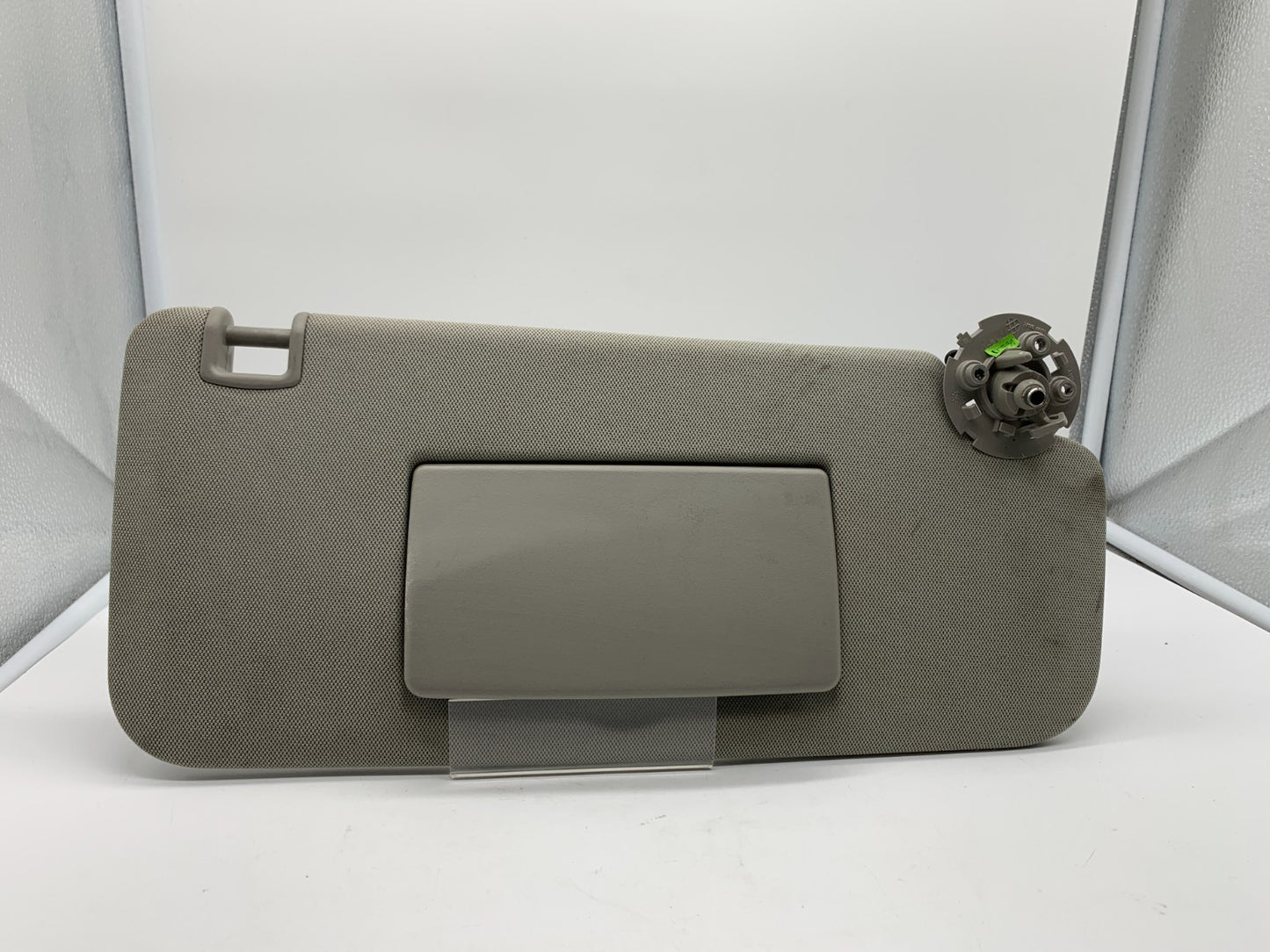 2015-2016 Chevrolet Trax Passenger Sun Visor Gray OEM C03B29001