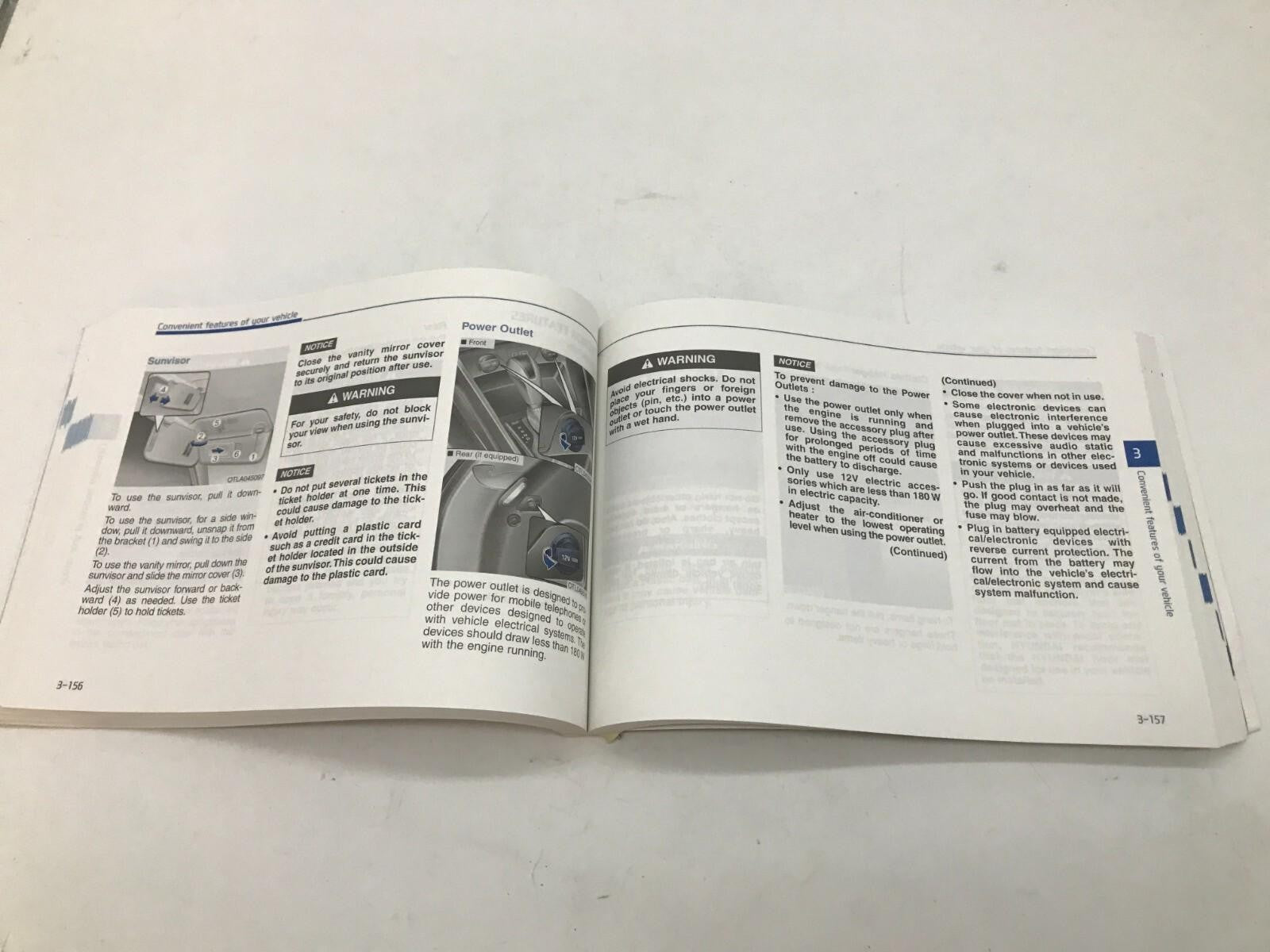 2018 Hyundai Tucson Owners Manual Set OEM C04B22034