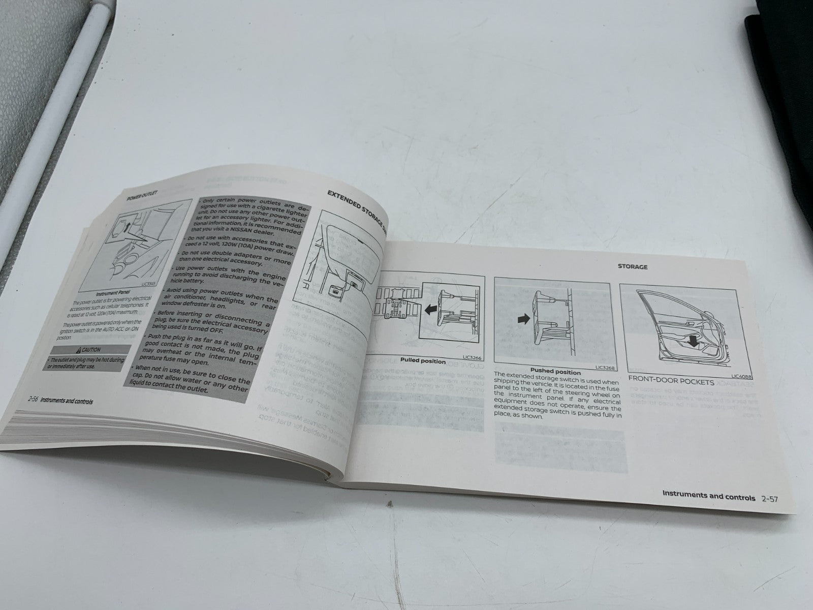 2020 Nissan Altima Sedan Owners Manual Set with Case OEM D01B10040