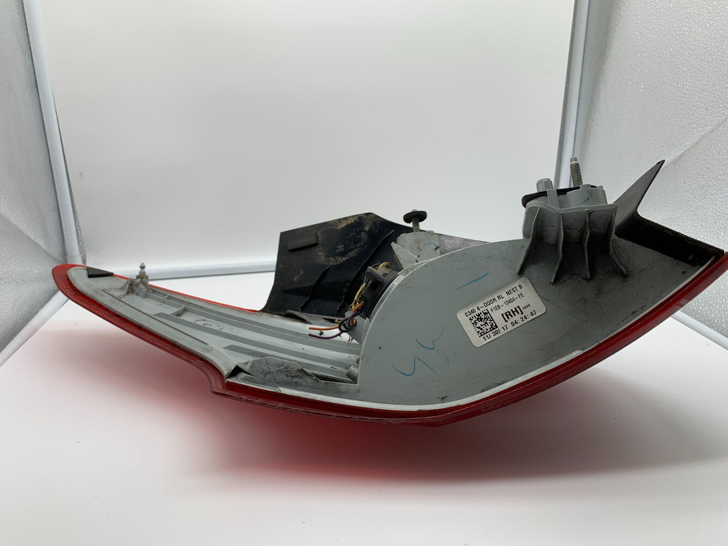 2015-2018 Ford Focus Sedan Driver Side Tail Light Taillight OEM B03B56034