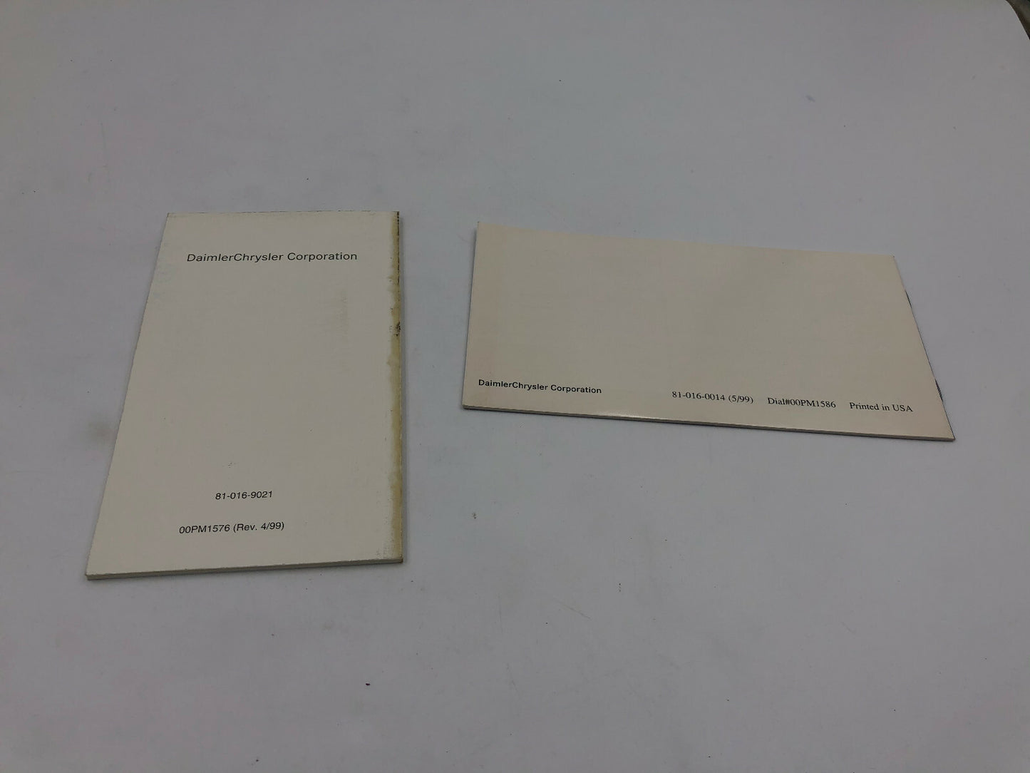 2000 Dodge Neon Owners Manual Set with Case OEM C03B67008