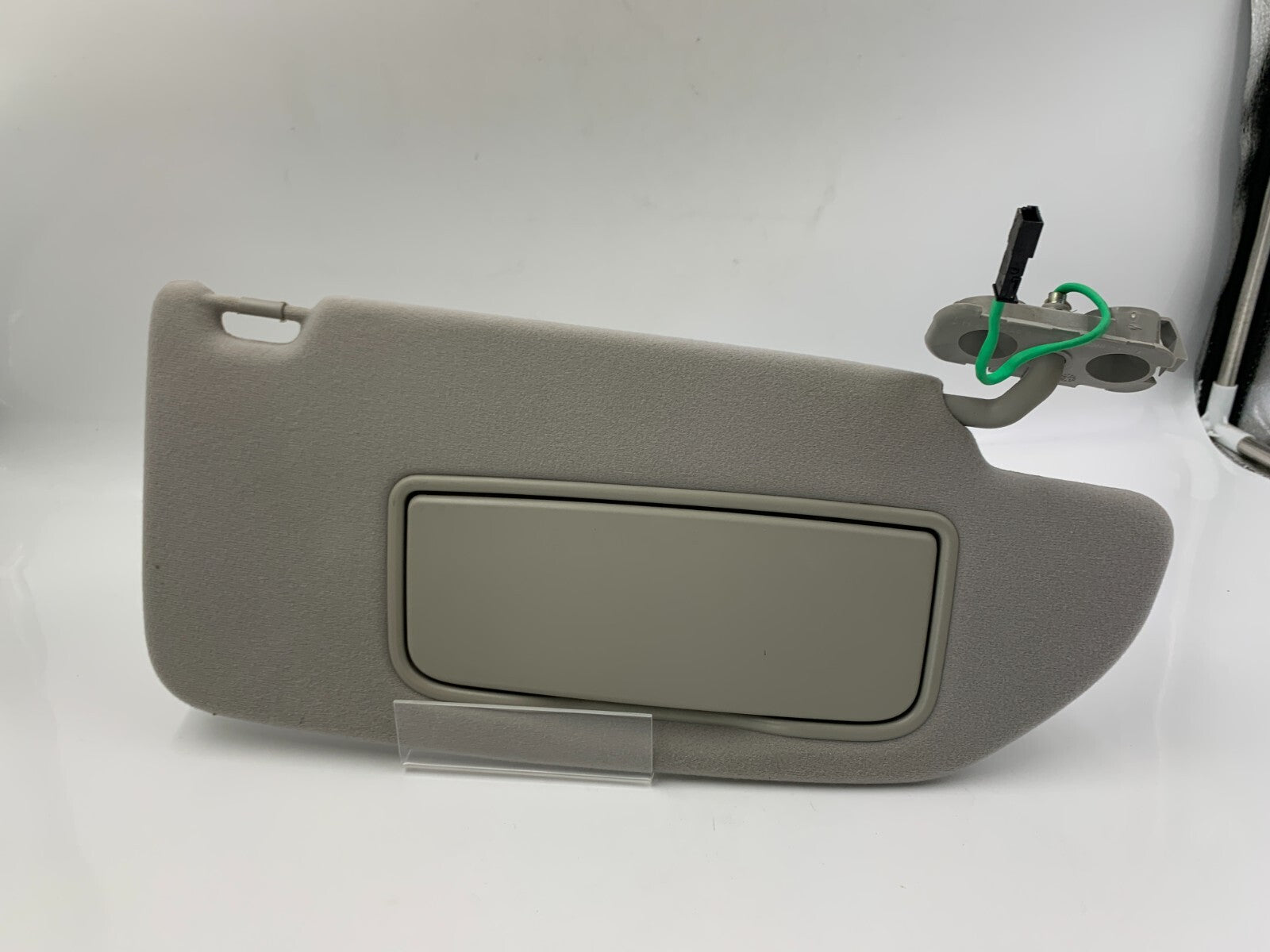 2005-2009 Volvo S60 Passenger Sun Visor Illuminated Gray OEM D03B45088