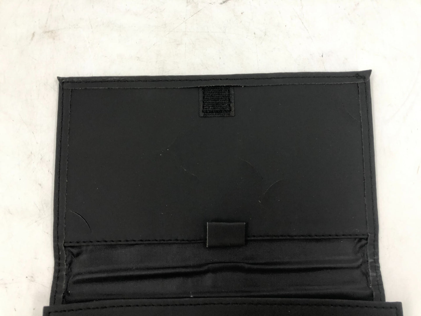 2015 Chrysler 200 Owners Manual with Case OEM C03B68011