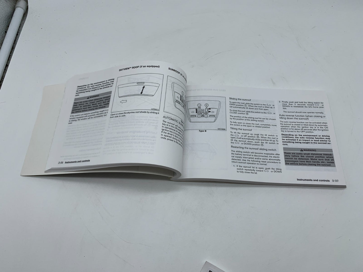 2004 Nissan Maxima Owners Manual OEM C03B56015