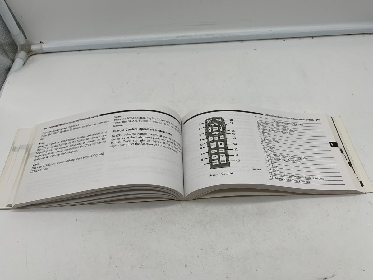 2006 Chrysler Pacifica Owners Manual with Case OEM A01B01010
