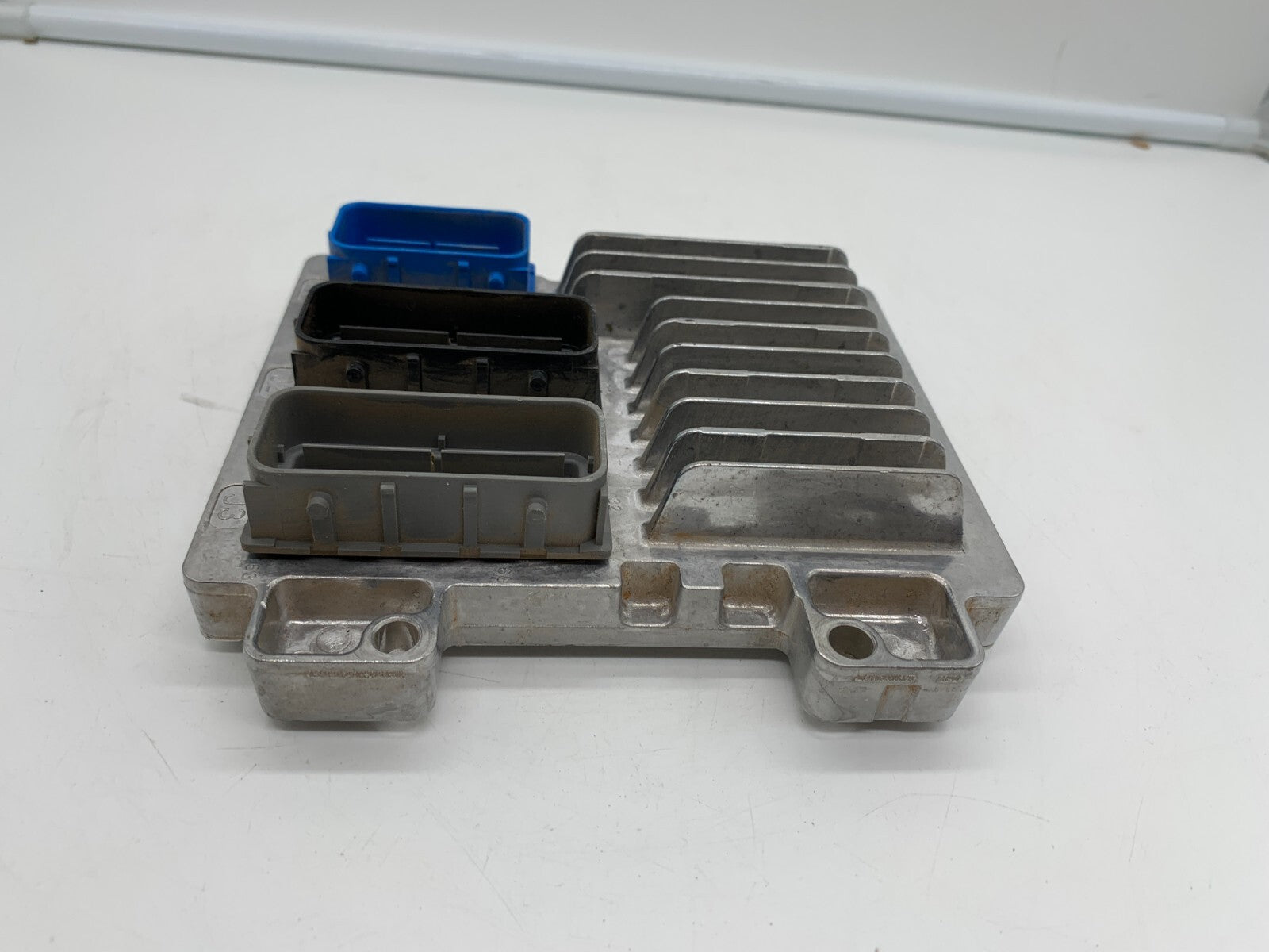 2017-2020 Chevrolet Trax Engine Control Module Unit ECU ECM OEM C03B31006