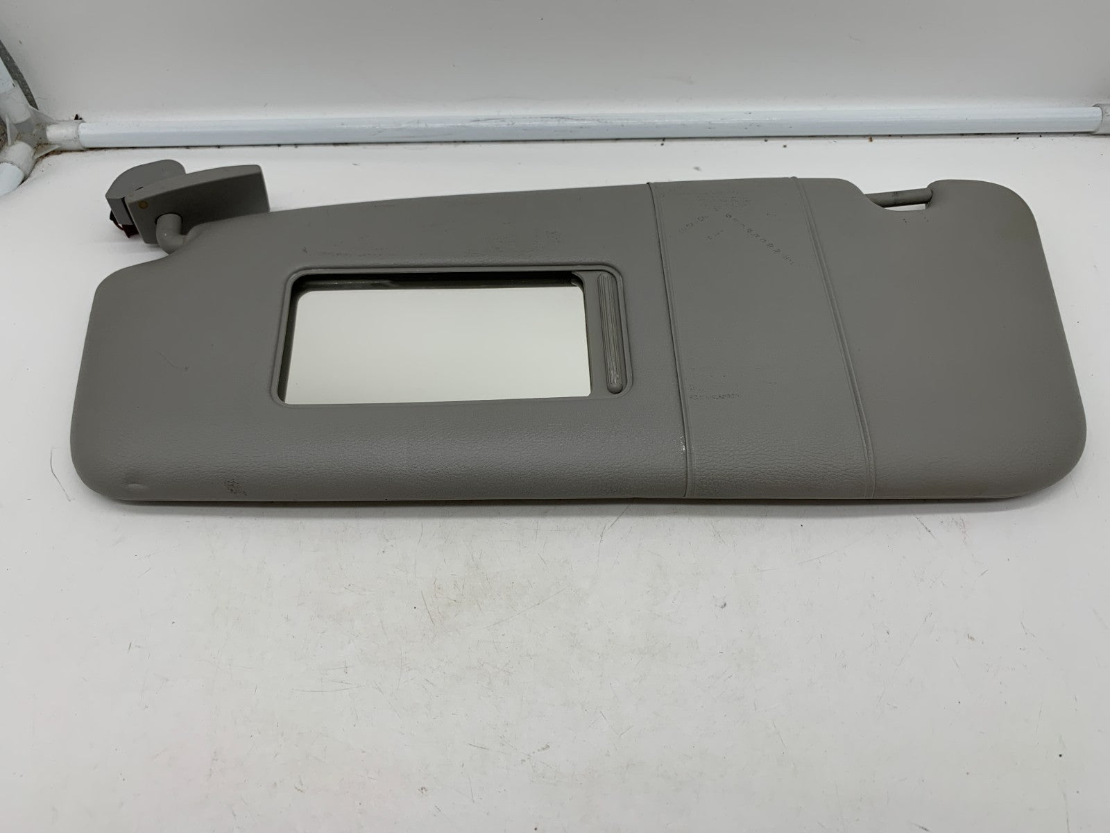 2006-2009 BMW 525 Driver Sun Visor Gray Illuminated OEM C03B69018